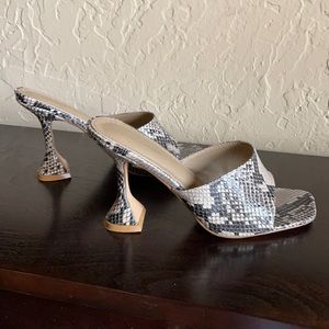 Faux snake skin size 9